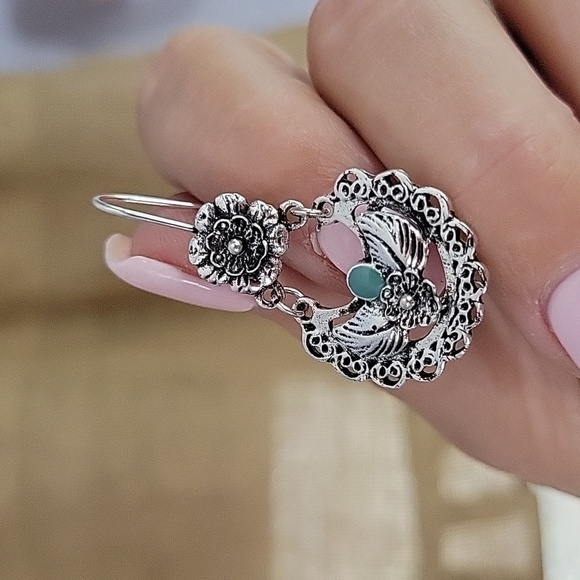 Feathers & Flowers Hinge Drop Earrings - Picture 4 of 8